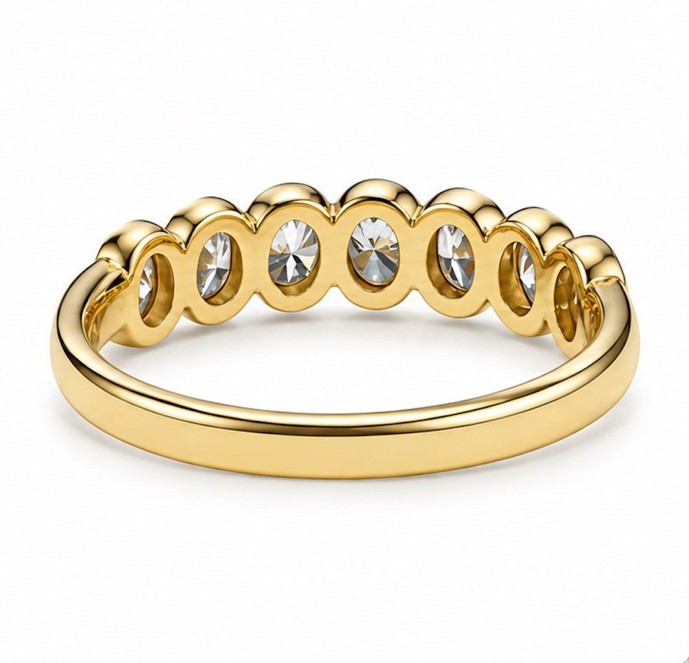 18K OVAL BEZEL HALF-ETERNITY BAND 0.7CT TOTAL