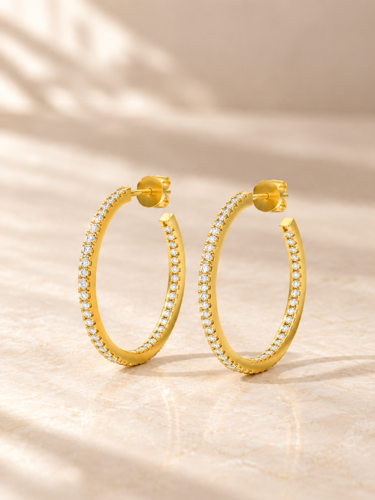 ROUND/14k YELLOWGOLD/OPEN HOOP EARRINGS, lifestyle view