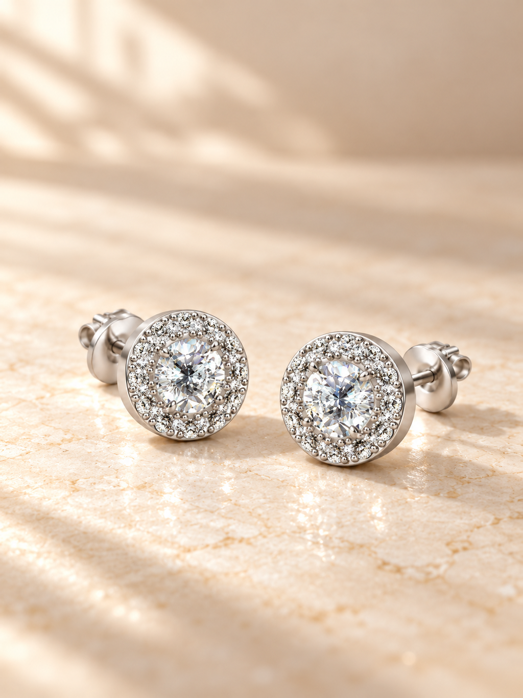 ROUND/14k WHITEGOLD/HALO STUD EARRINGS
